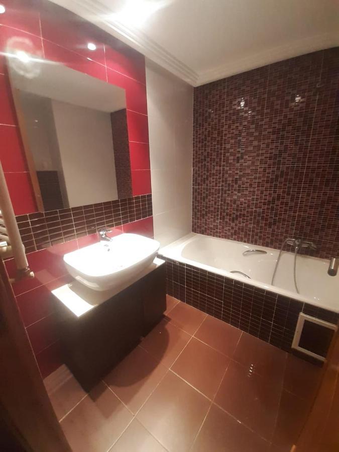 Luxury In 2 Tunis